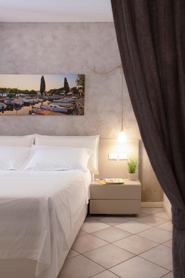 Chiare Ginestre Apartment San Felice del Benaco Exterior photo